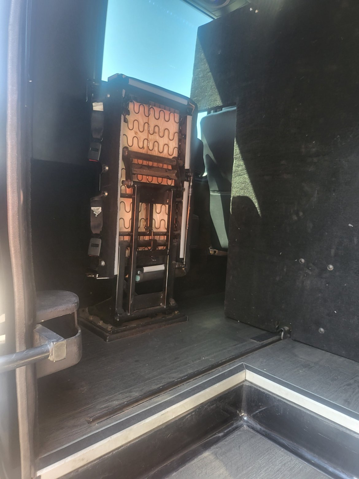 Executive Shuttle for Sale in Anaheim, CA - Photo 9