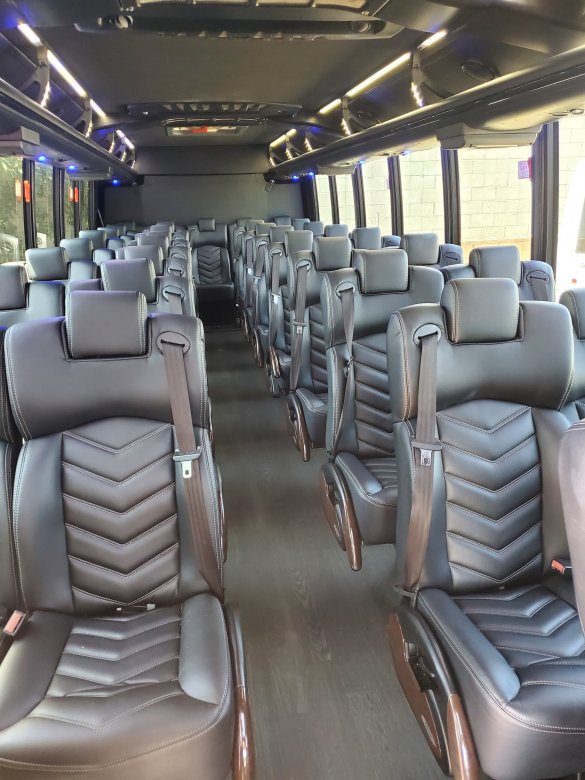 2020 Freightliner M2 GM36 Executive Shuttle for Sale in Anaheim, CA - Photo 2