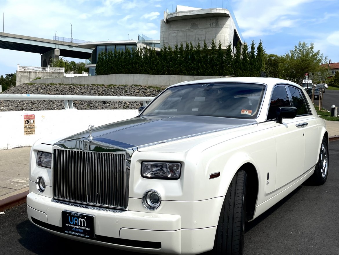 Sedan for sale: 2004 Rolls-Royce Phantom by Rolls Royce