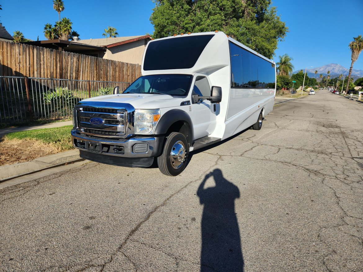 Limo Bus for Sale in Fontana, CA - Photo 4