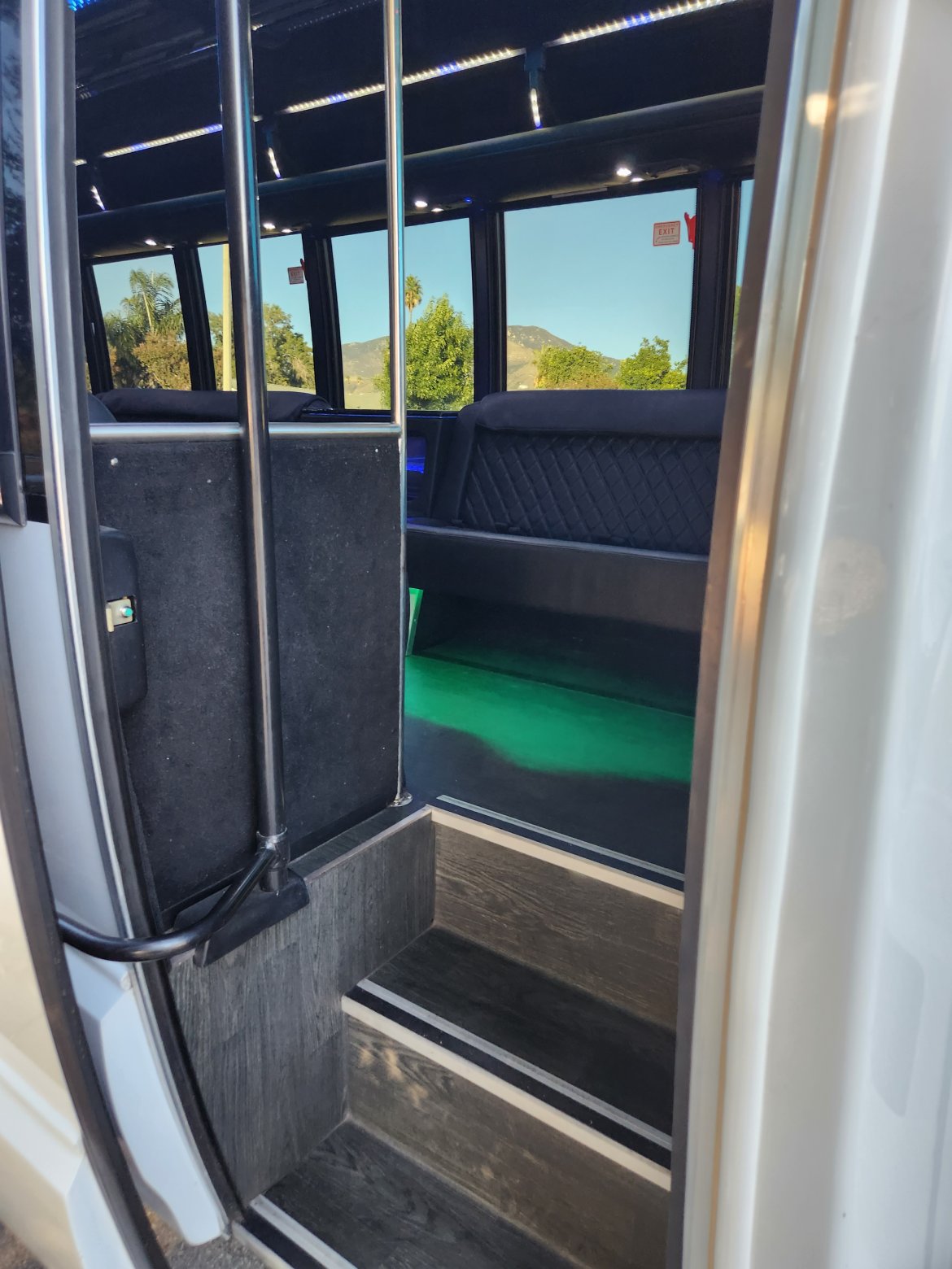 Limo Bus for Sale in Fontana, CA - Photo 17