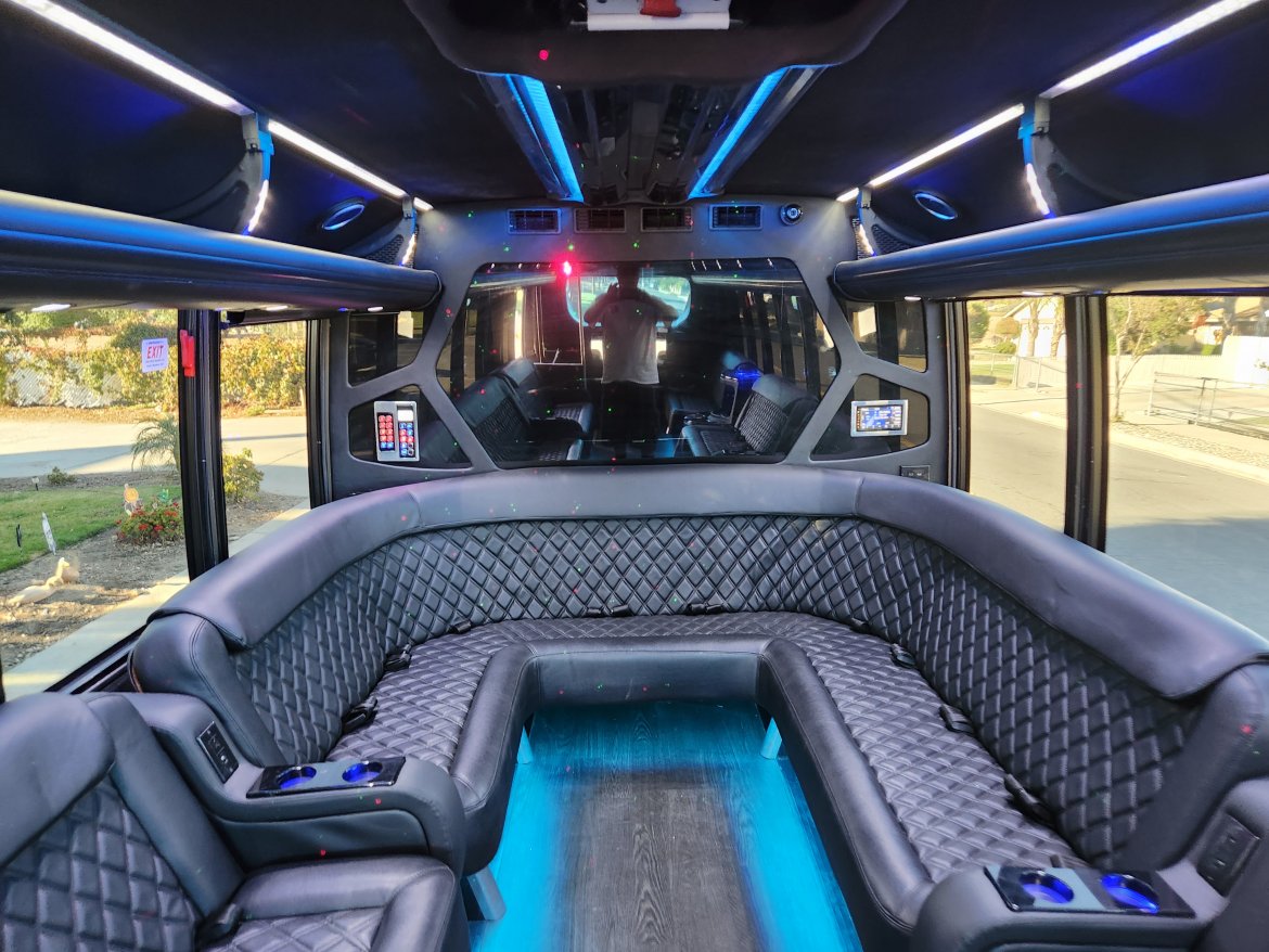 Limo Bus for Sale in Fontana, CA - Photo 22