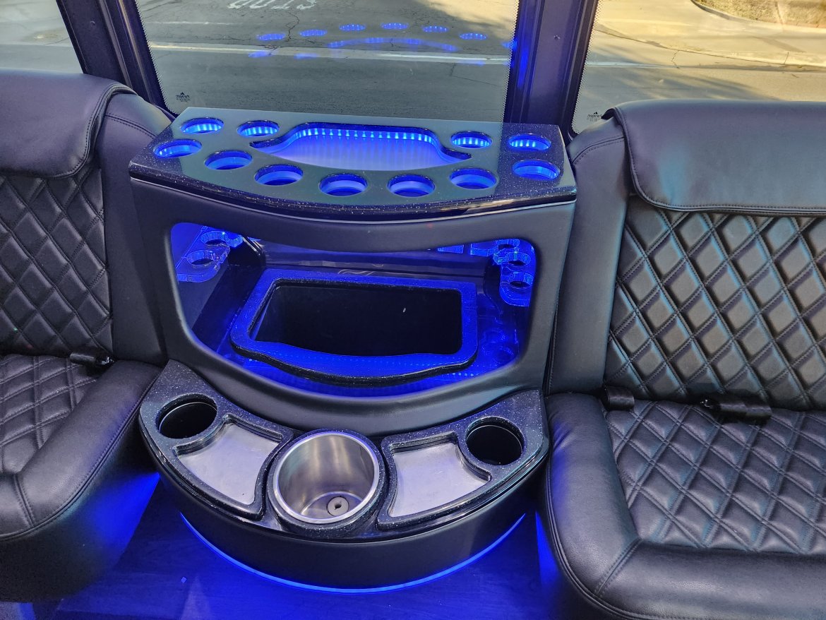 Limo Bus for Sale in Fontana, CA - Photo 23
