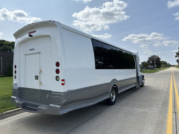 2016 Turtletop Freightliner M2 Odyssey XL Executive Shuttle