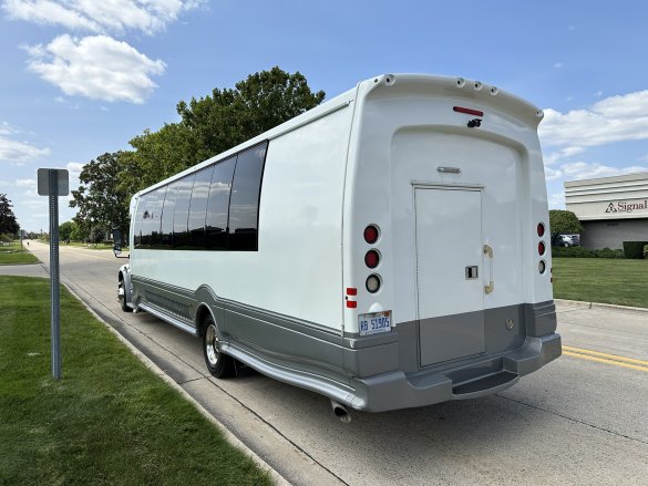 2016 Turtletop Freightliner M2 Odyssey XL Executive Shuttle