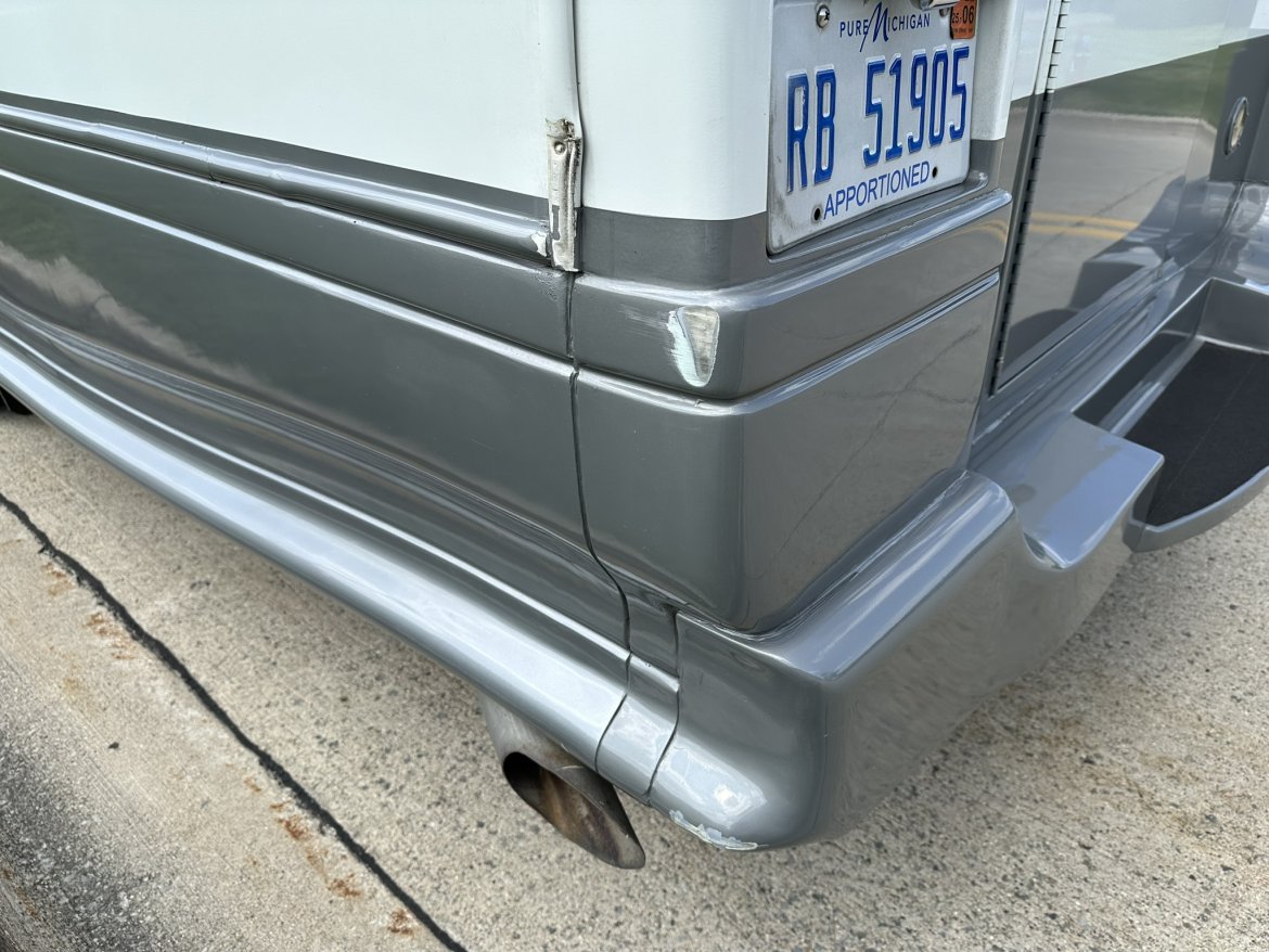 Executive Shuttle for Sale in Troy, MI - Photo 14
