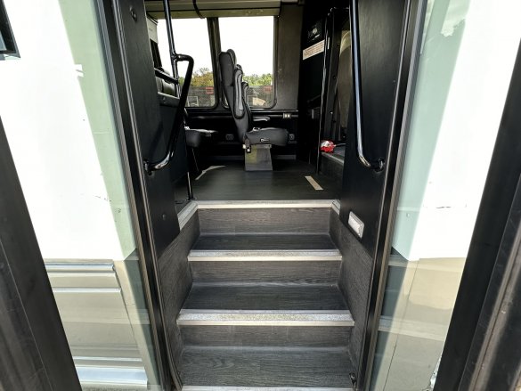 2016 Turtletop Freightliner M2 Odyssey XL Executive Shuttle