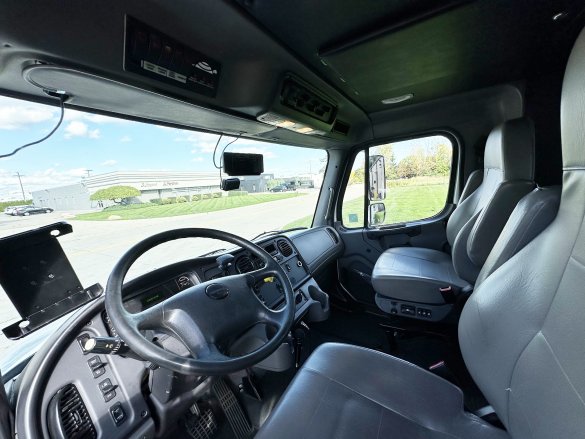 2016 Turtletop Freightliner M2 Odyssey XL Executive Shuttle