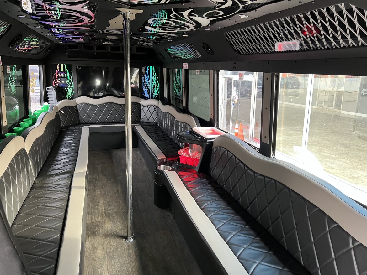 Limo Bus for Sale in Southfield, MI - Photo 5