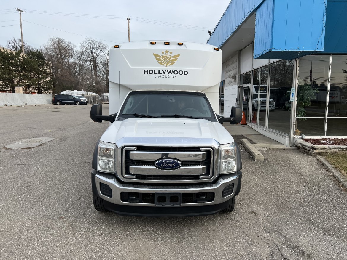 Limo Bus for Sale in Southfield, MI - Photo 12