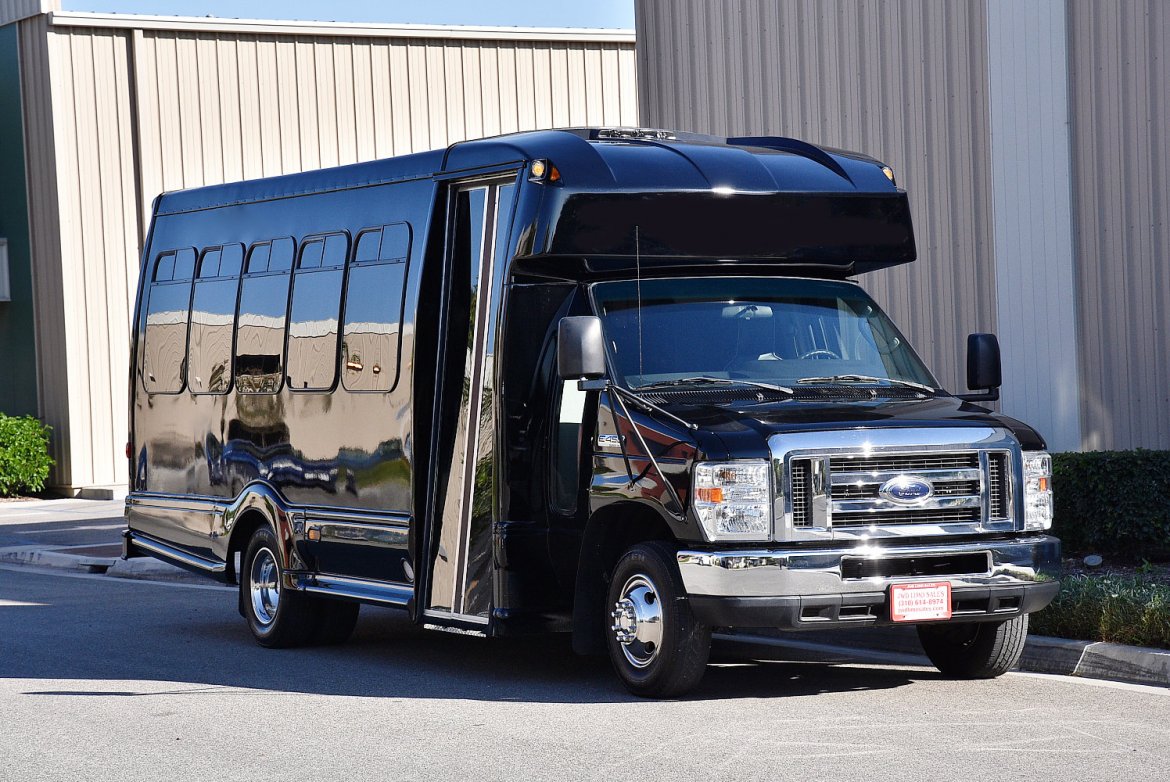 Limo Bus for sale: 2012 Ford E-450 by Turtle Top