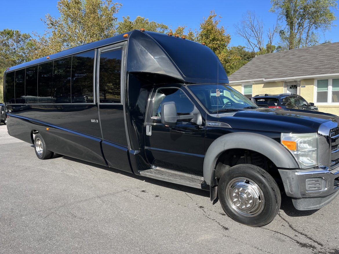 Executive Shuttle for sale: 2015 Ford F 550 by Grech