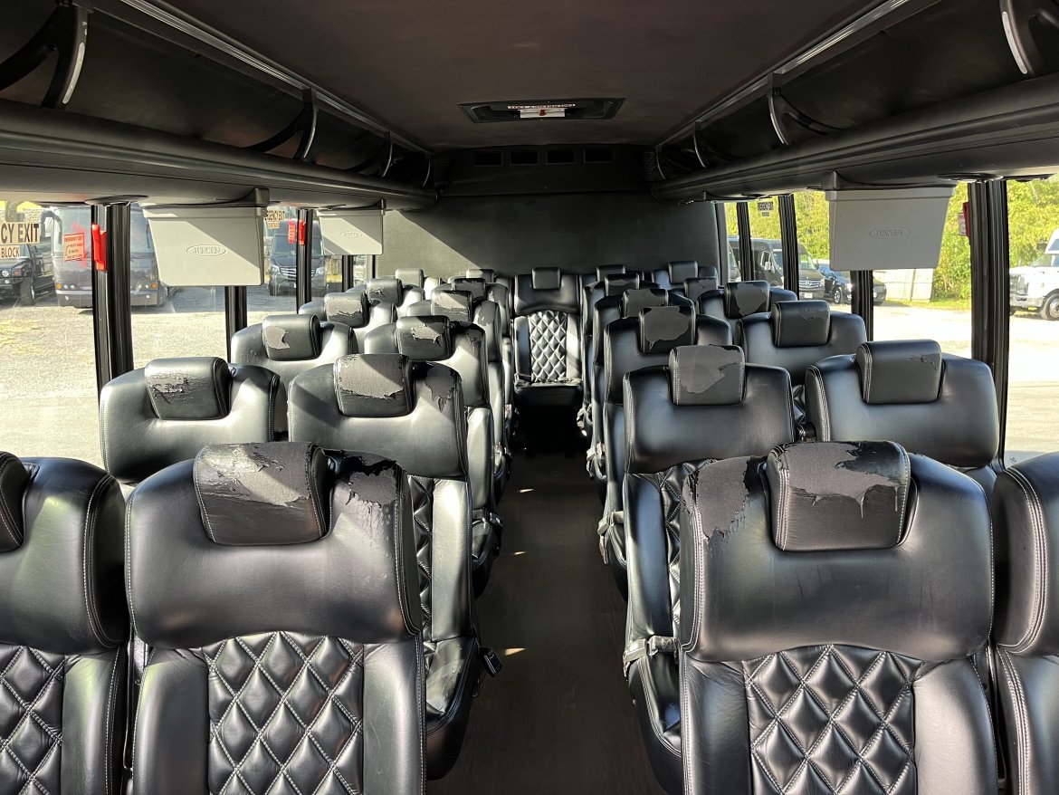 Executive Shuttle for Sale in Pasadena, MD - Photo 6