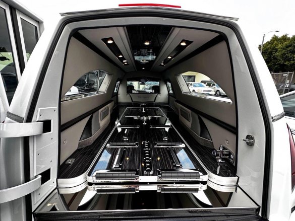 2023 Cadillac XT5 Phoenix C Funeral for Sale in CARSON, CA - Main Photo