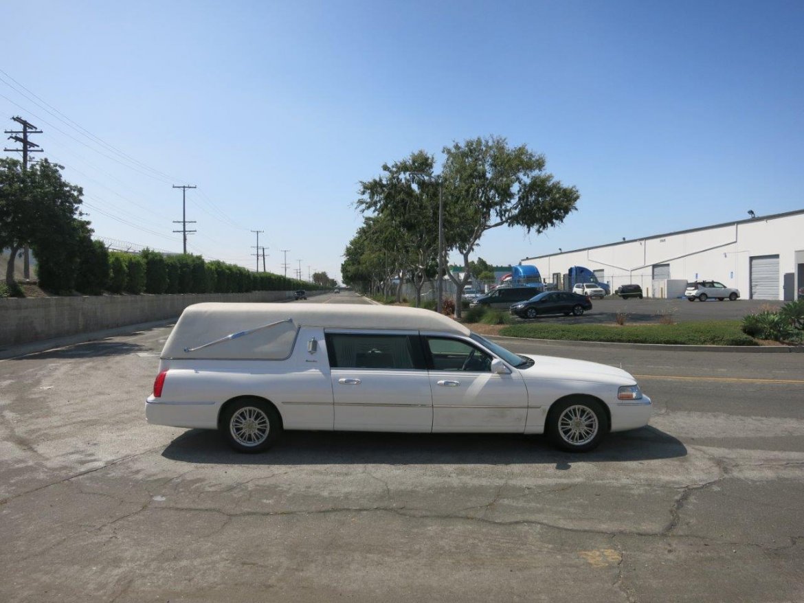 Funeral for Sale in CARSON, CA - Photo 3