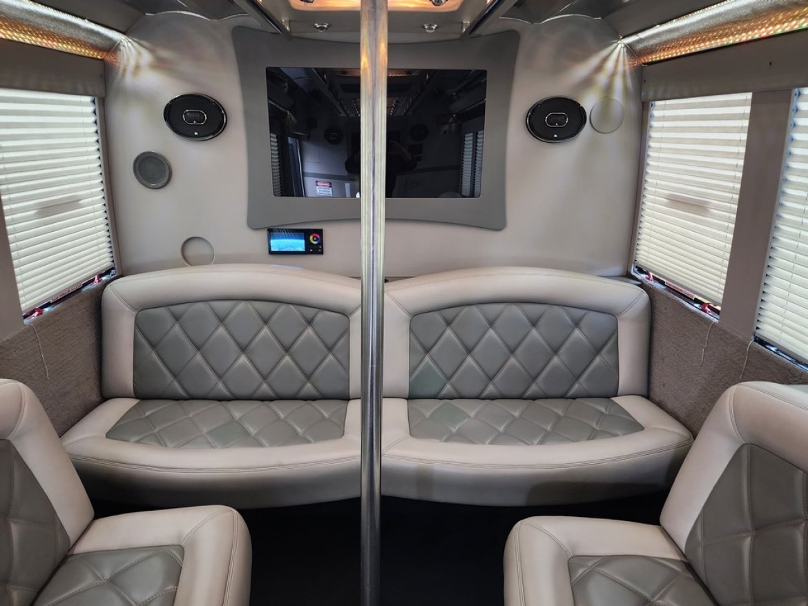 Limo Bus for Sale in Erie, PA - Photo 4