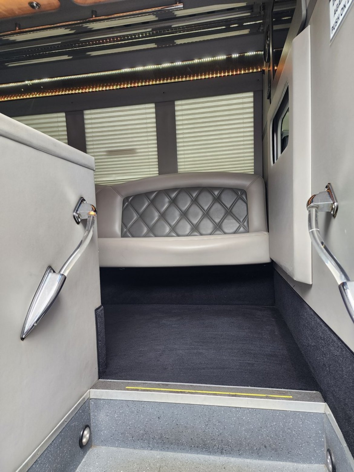 Limo Bus for Sale in Erie, PA - Photo 7