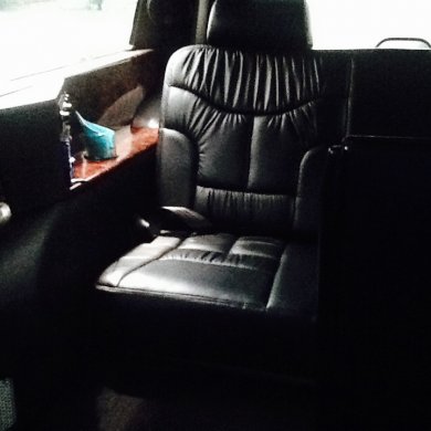 2008 Cadillac Escalade  limo CEO CEO SUV Mobile Office for Sale in Romulus, Michigan, US - Photo 4