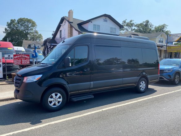 2019 Mercedes-Benz sprinter Sprinter for Sale in baldwin, NY - Photo 3