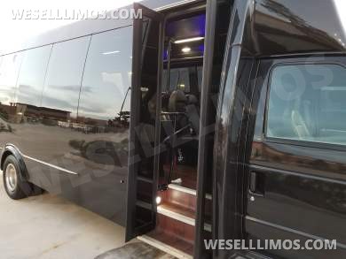 2016 Federal Coach Ford E450 Executive Shuttle