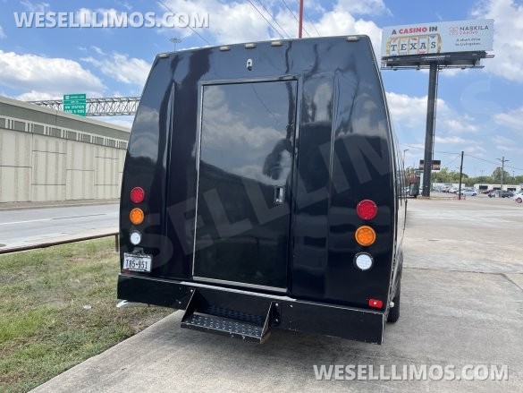2016 Federal Coach Ford E450 Executive Shuttle