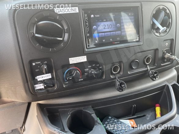 2016 Federal Coach Ford E450 Executive Shuttle