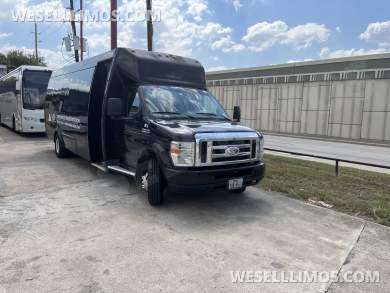 2016 Federal Coach Ford E450 Executive Shuttle