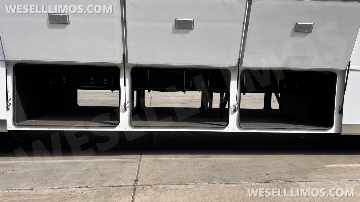 Photo of Motorcoach for sale: 2022 Freightliner 45' Motorcoach 45" by CT Coachworks