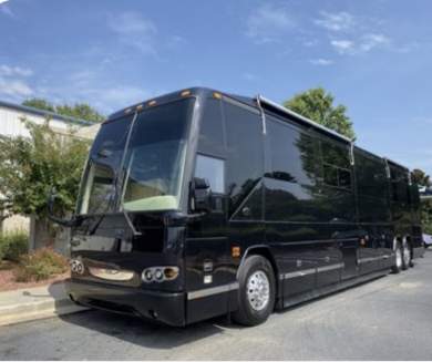 2004 Featherlite Prevost H345MH Limo Bus (REDUCED $100K)