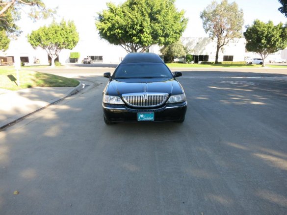 2007 Lincoln Town Car Ultimate Funeral for Sale in Carson, CA - Photo 2