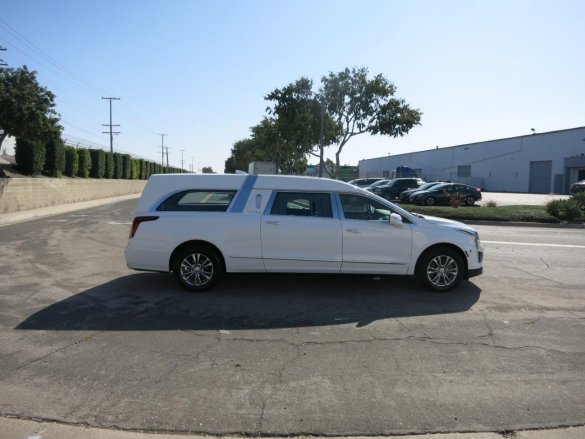 2023 Platinum Coach Cadillac XT5 Phoenix C Hearse