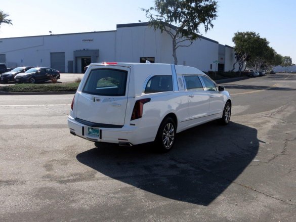 2023 Platinum Coach Cadillac XT5 Phoenix C Hearse