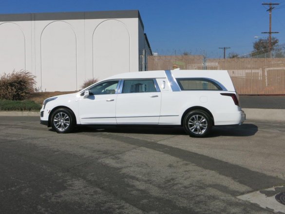 2023 Platinum Coach Cadillac XT5 Phoenix C Hearse