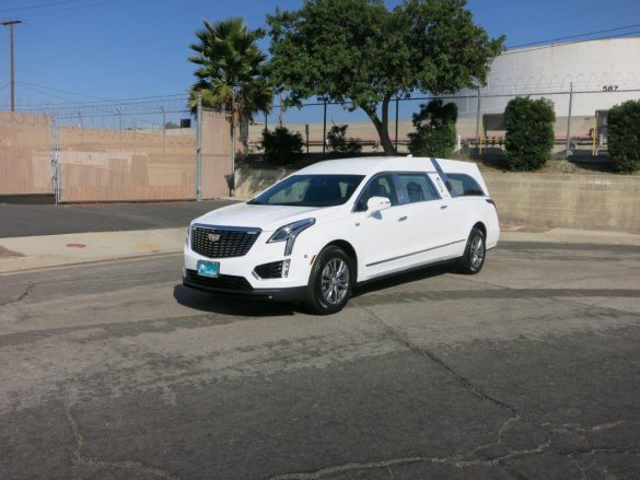 2023 Platinum Coach Cadillac XT5 Phoenix C Hearse