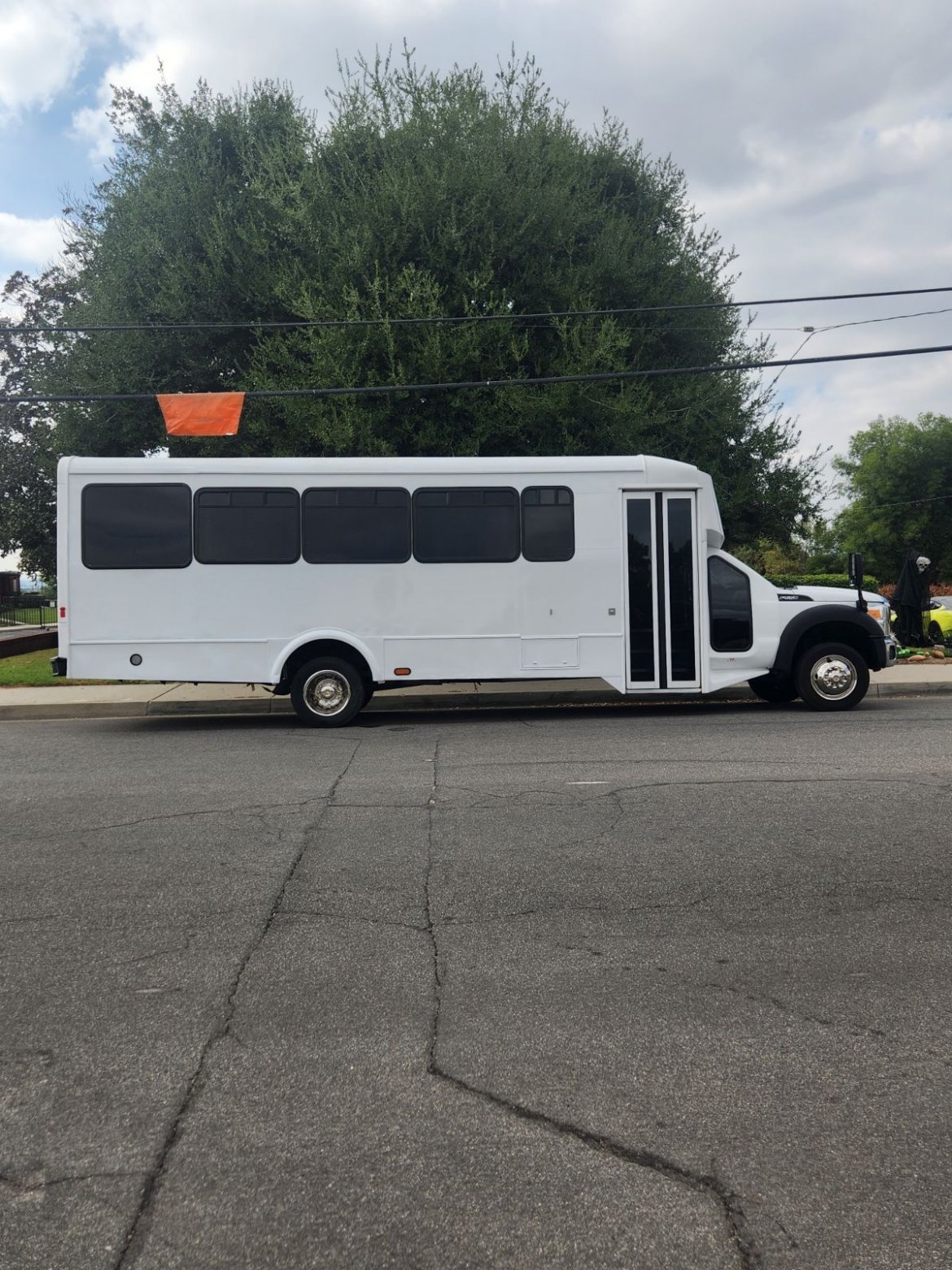 Limo Bus for Sale in Fontana, CA - Photo 4