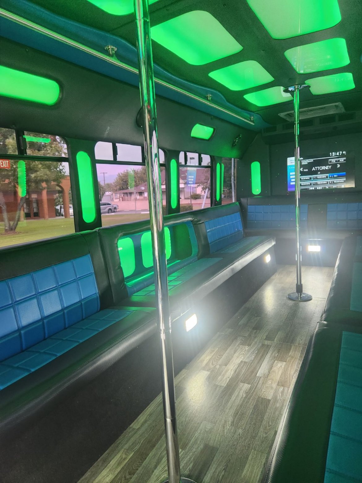 Limo Bus for Sale in Fontana, CA - Photo 9