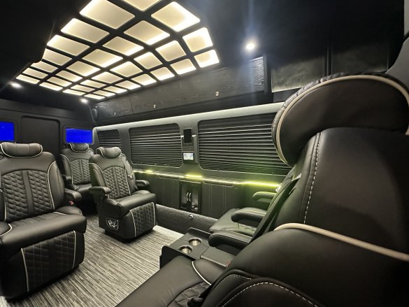 2020 Mercedes-Benz CEO Private Class Sprinter for Sale in Springfield, MO - Main Photo