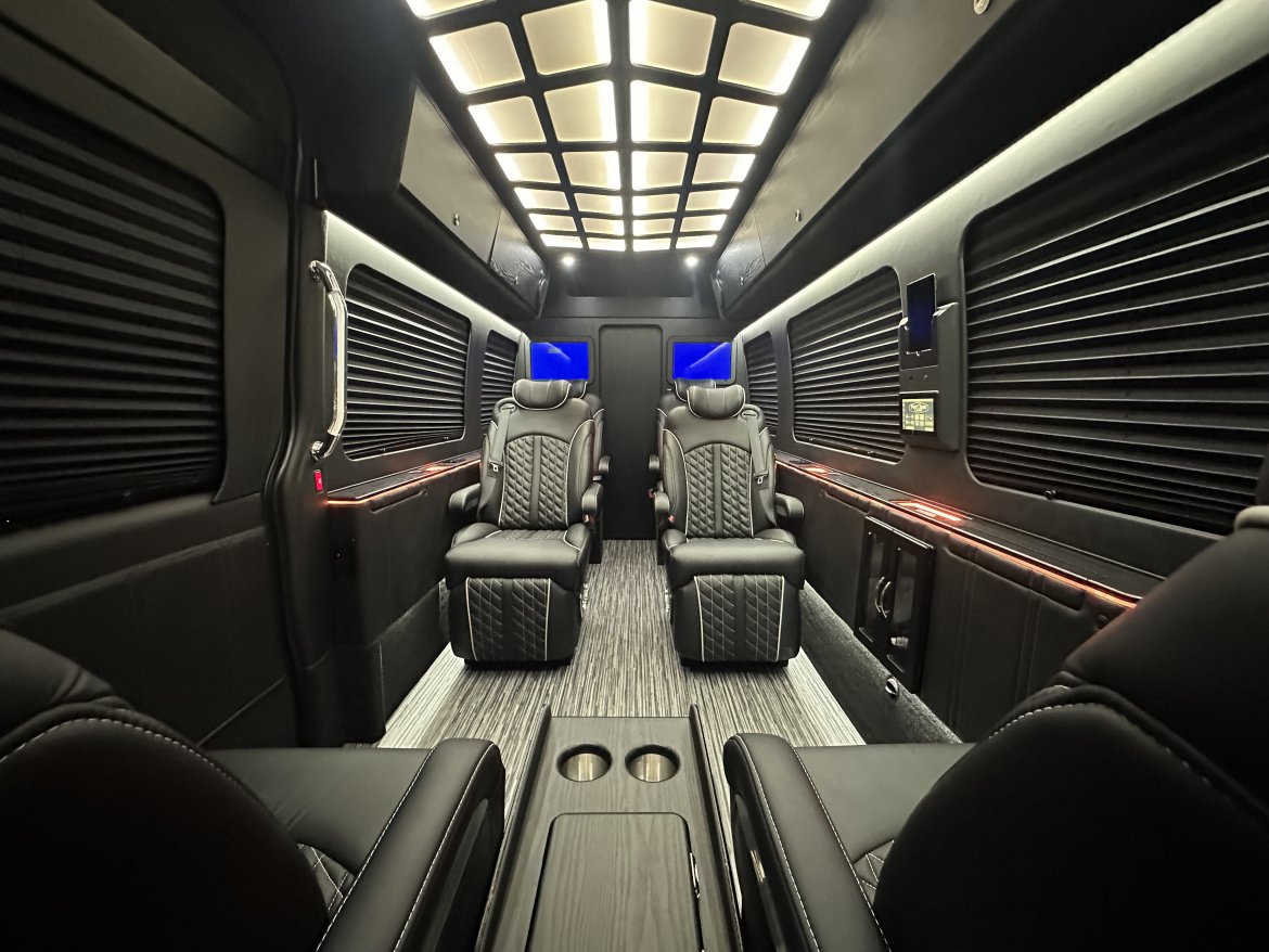 Sprinter for Sale in Springfield, MO - Main Photo