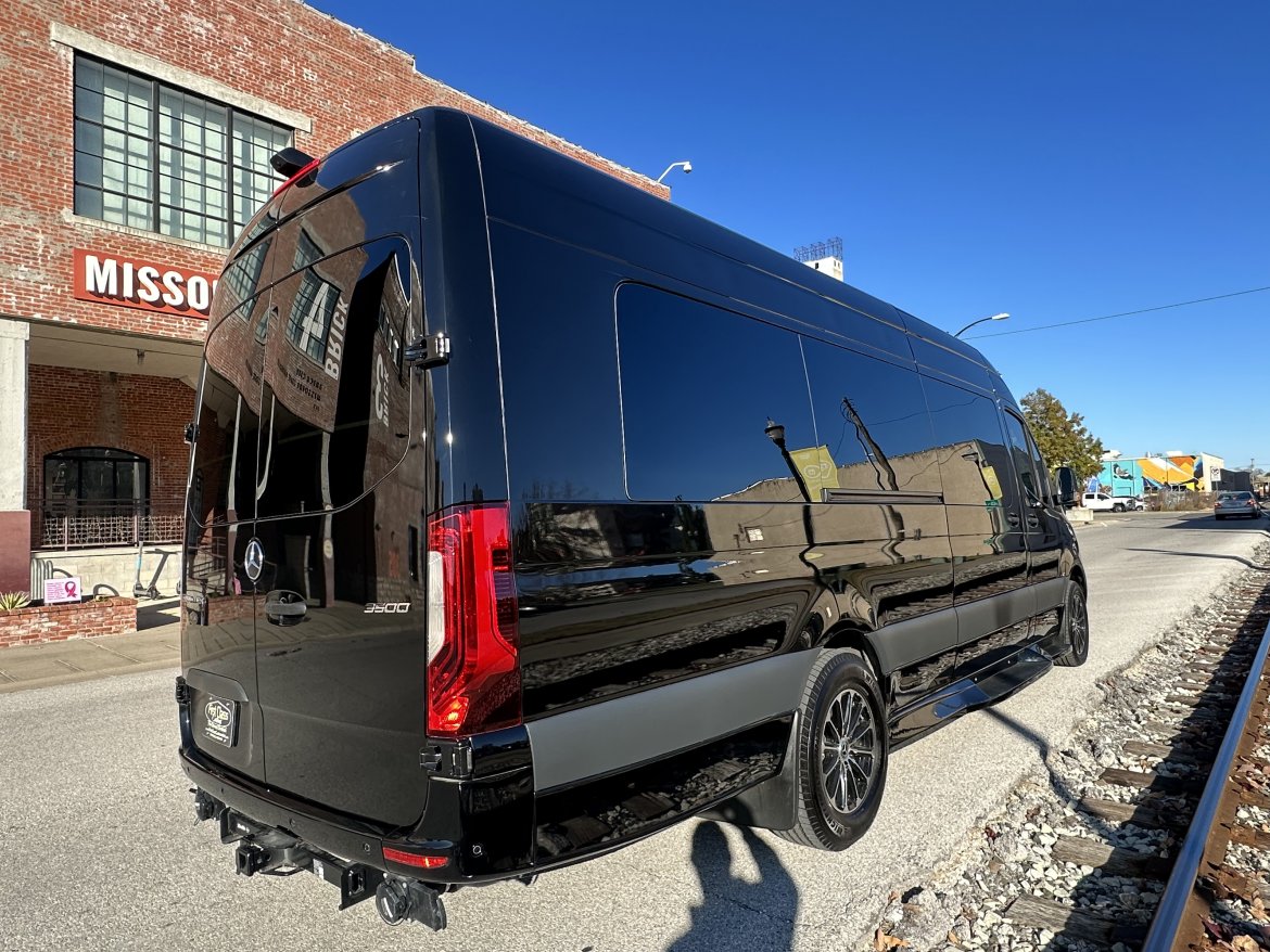 Sprinter for Sale in Springfield, MO - Photo 9