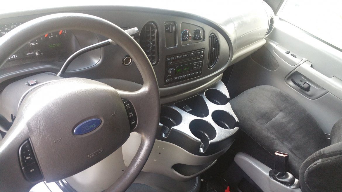 Photo of Limo Bus for sale: 2005 Ford E 450 28&quot; by Krystal