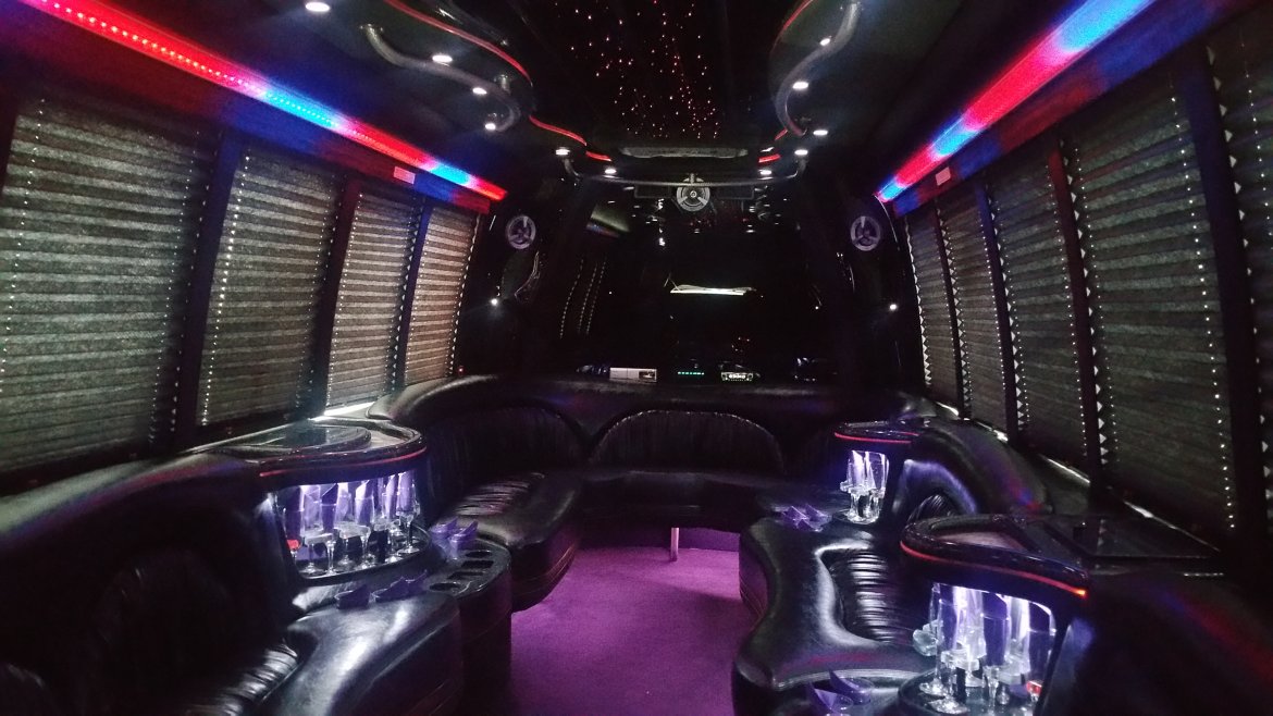 Photo of Limo Bus for sale: 2005 Ford E 450 28&quot; by Krystal