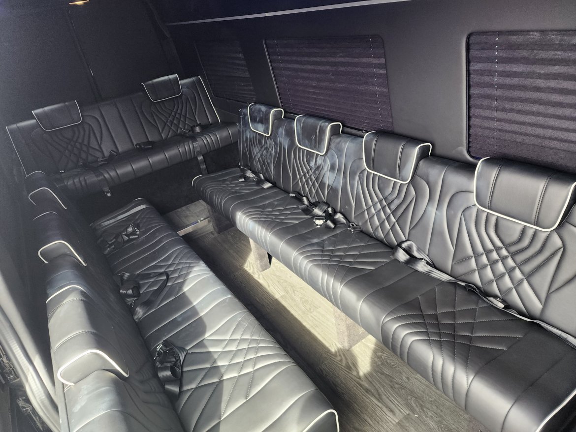 Limousine for Sale in valencia, CA - Photo 10