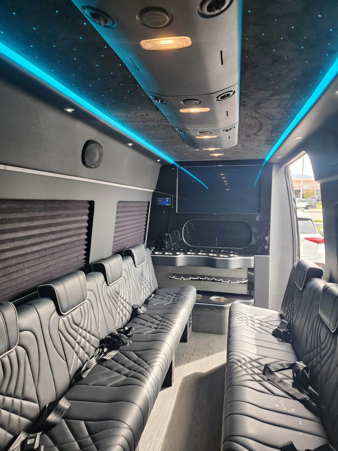 Limousine for Sale in valencia, CA - Photo 11