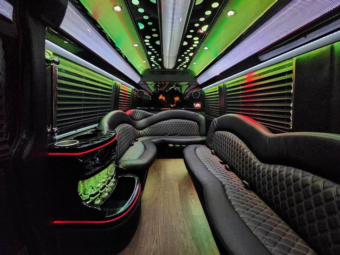 Sprinter for Sale in Erie, PA - Photo 2