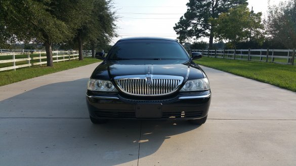 2008 Lincoln TownCar Limousine for Sale in Houston, TX - Photo 2