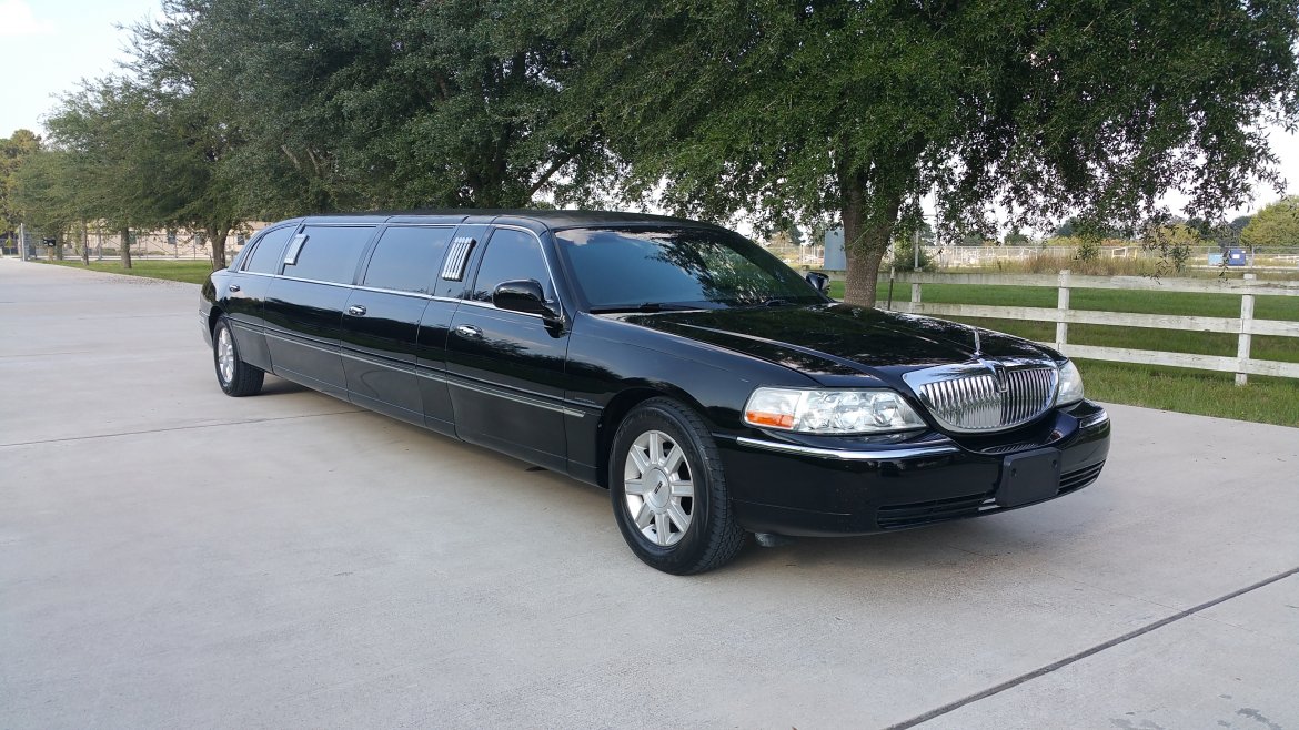 Photo of Limousine for sale: 2008 Lincoln TownCar 120&quot; by Krystal