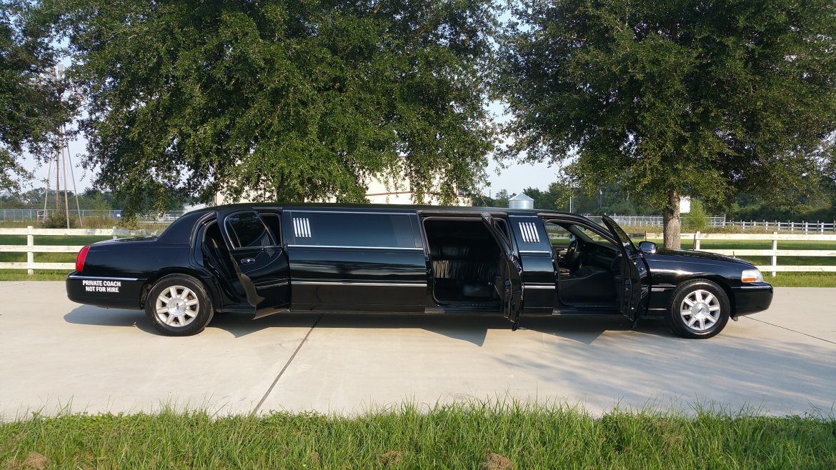 Photo of Limousine for sale: 2008 Lincoln TownCar 120&quot; by Krystal