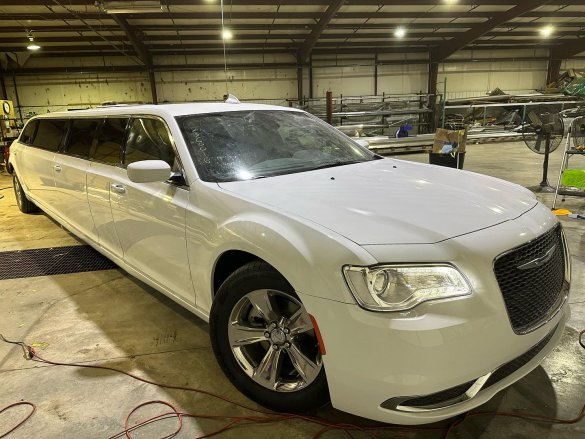 2023 Chrysler 300 Limousine for Sale in Springfield, MO - Main Photo