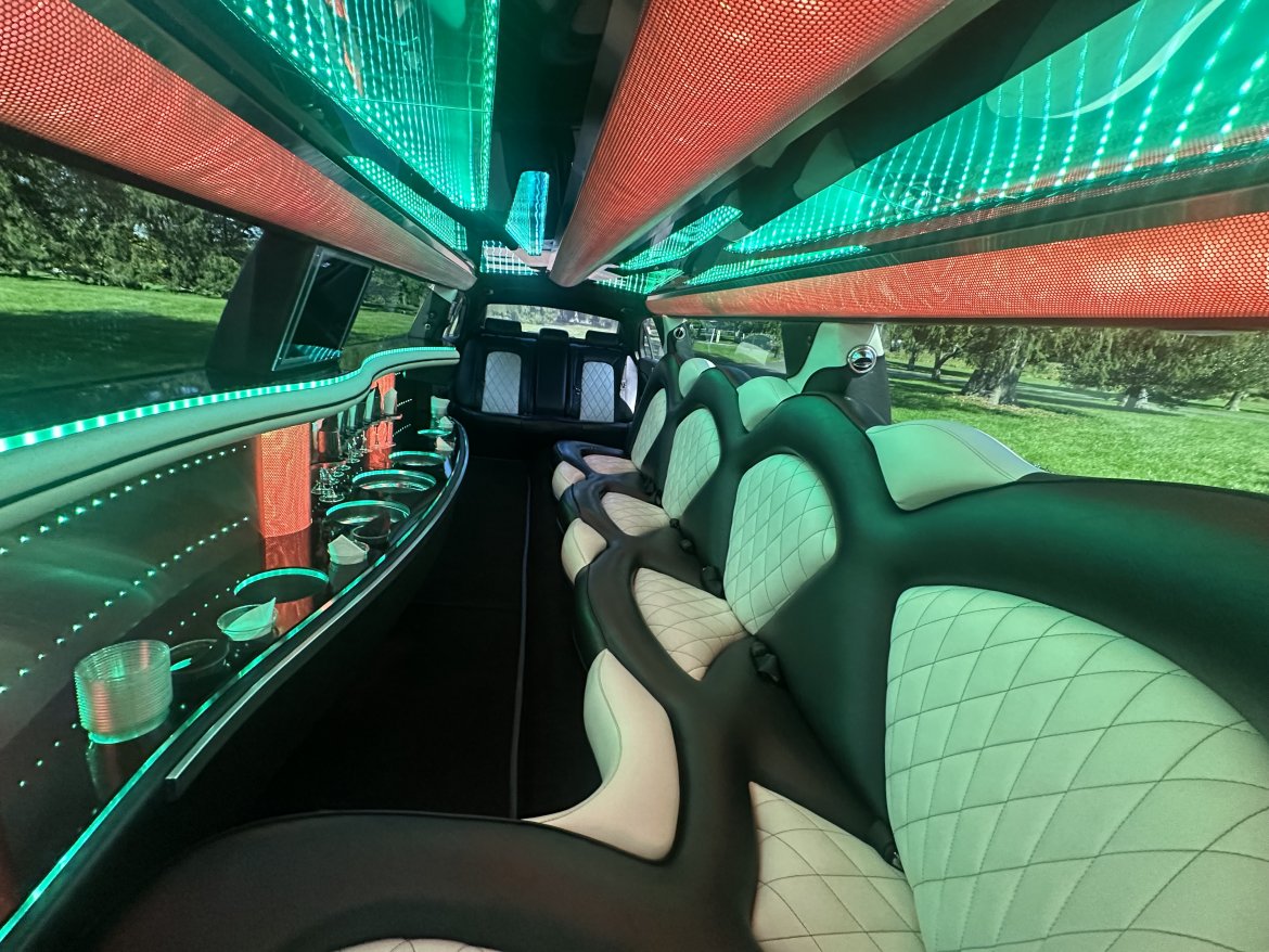 Limousine for Sale in Morganville, NJ - Photo 10