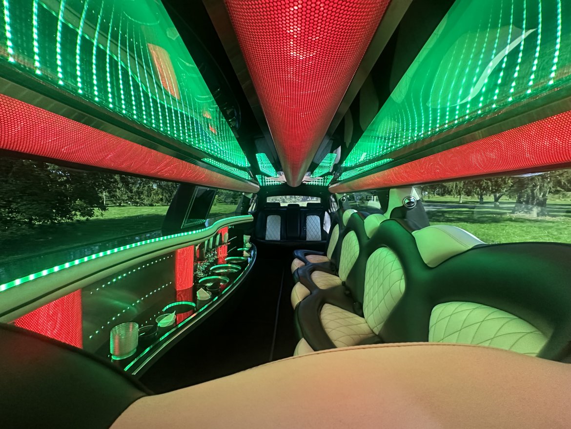 Limousine for Sale in Morganville, NJ - Photo 12